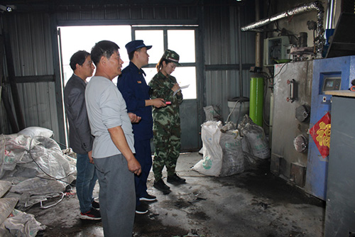 5月58日，消防大队深入辖区加工企业开展消防安全检查。 1.jpg