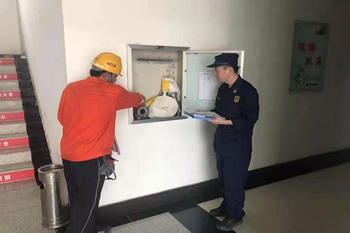 峄城区多部门联合检查社会单位消防安全2.jpg